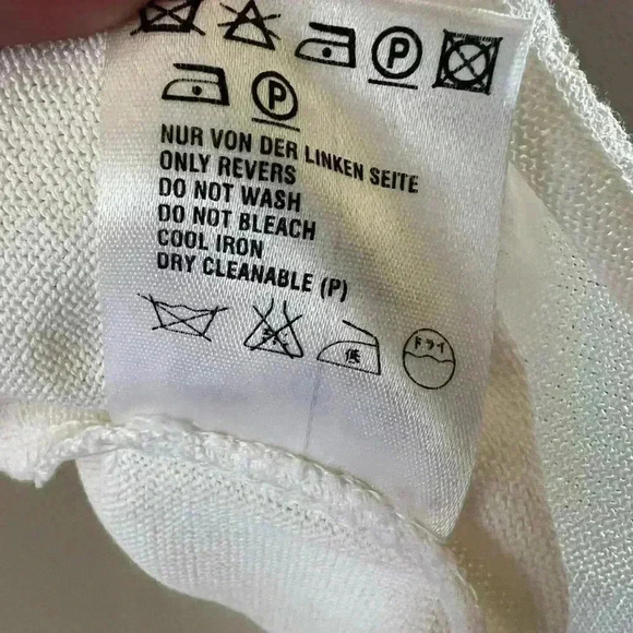 Escada dead stock vintage white scoop neck scallop hemmed warm white knit top - Picture 6 of 7